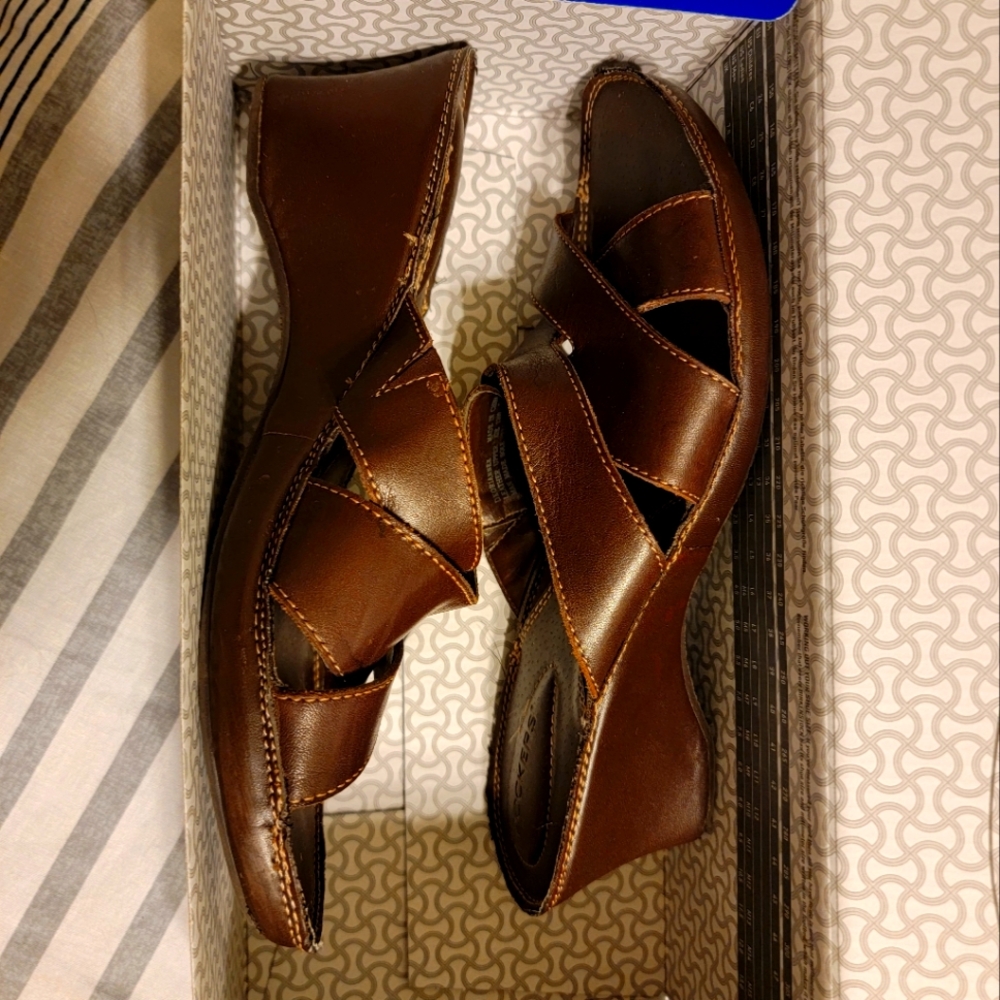 Dockers Brown Leather Women's Sandals